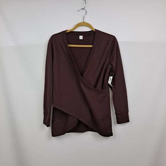 Old Navy Ladies V neck Top NWT - Picture 1 of 11